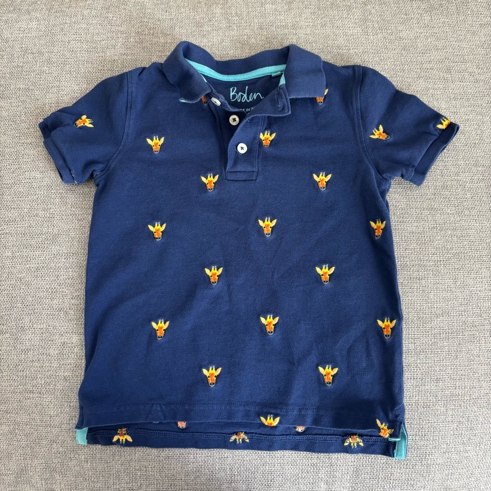 Boden Boys’ Kids Navy Polo Shirt with Embroidered Giraffes